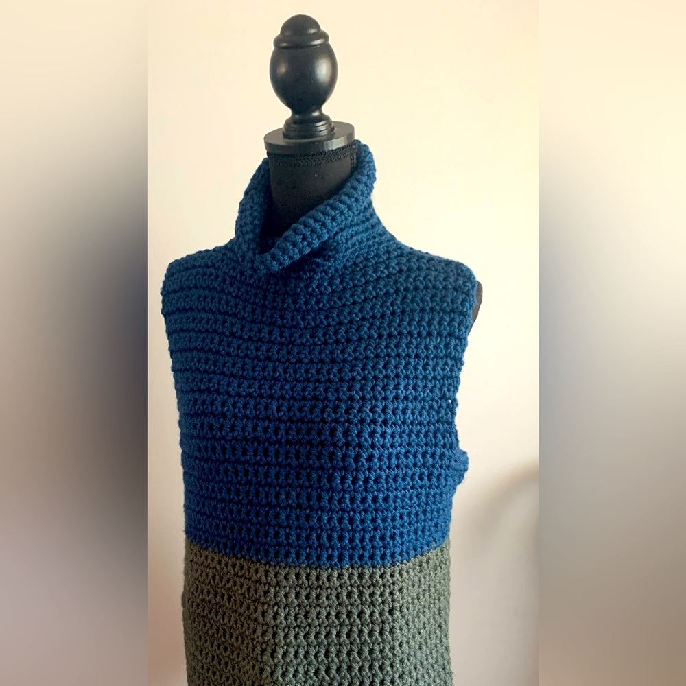 Sweater vest